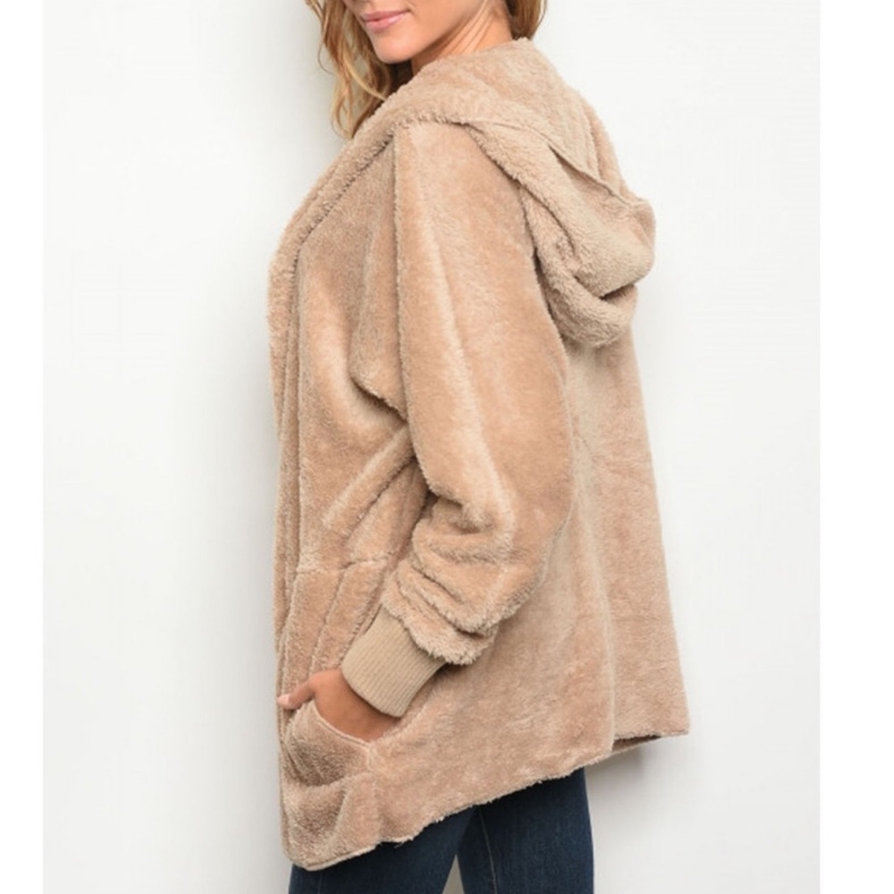LAST ONE ๐ FAUX FUR SHERPA JACKET - Picture 4 of 4